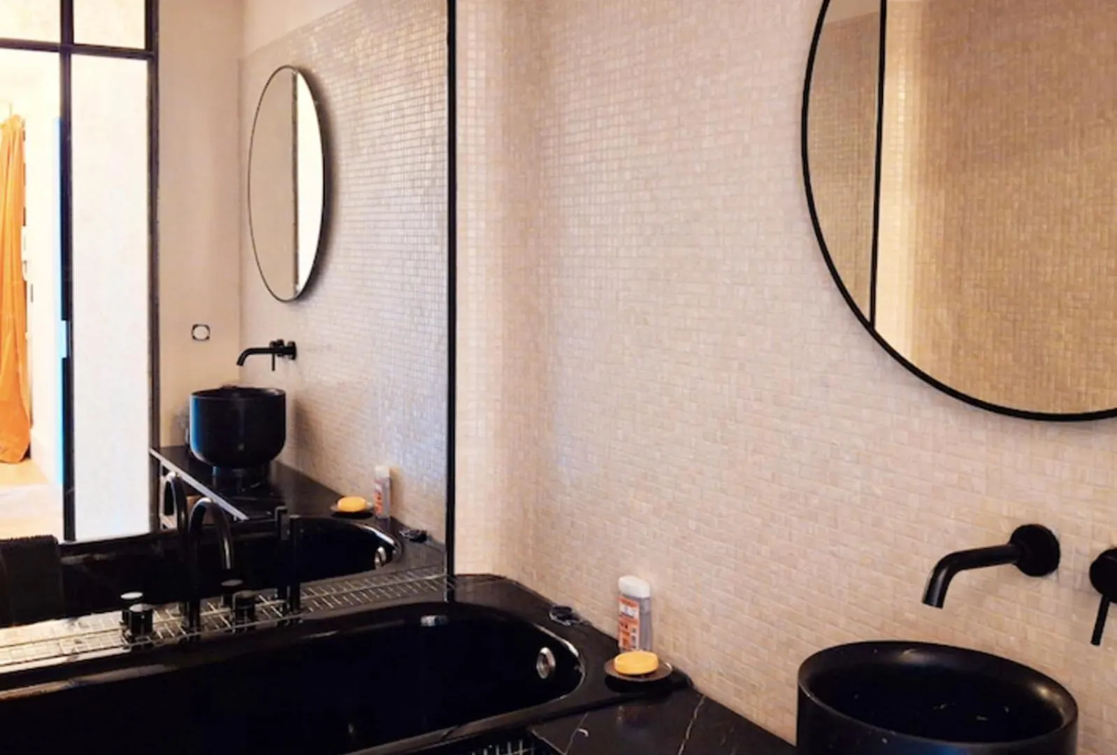 Spacious Apartment With Wifi In The Heart Of París