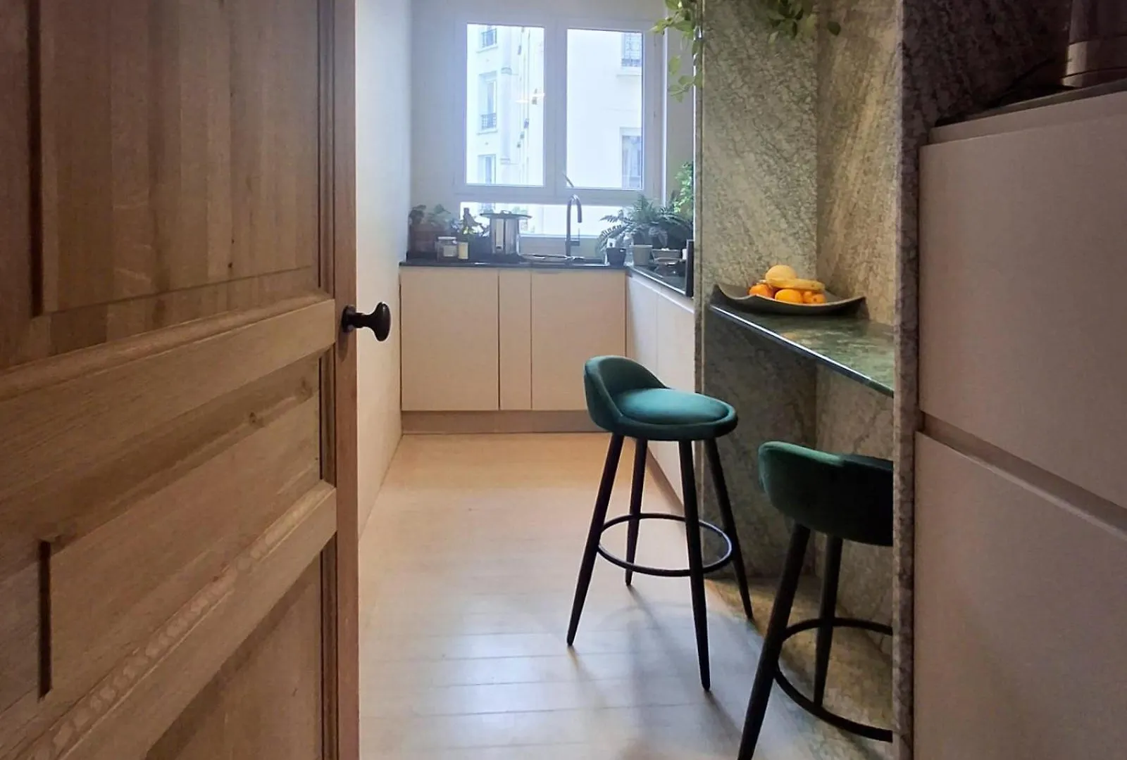 Spacious Apartment With Wifi In The Heart Of Париж